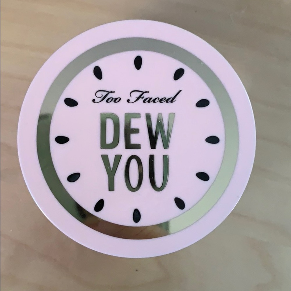 Too Faced Dew You setting powder